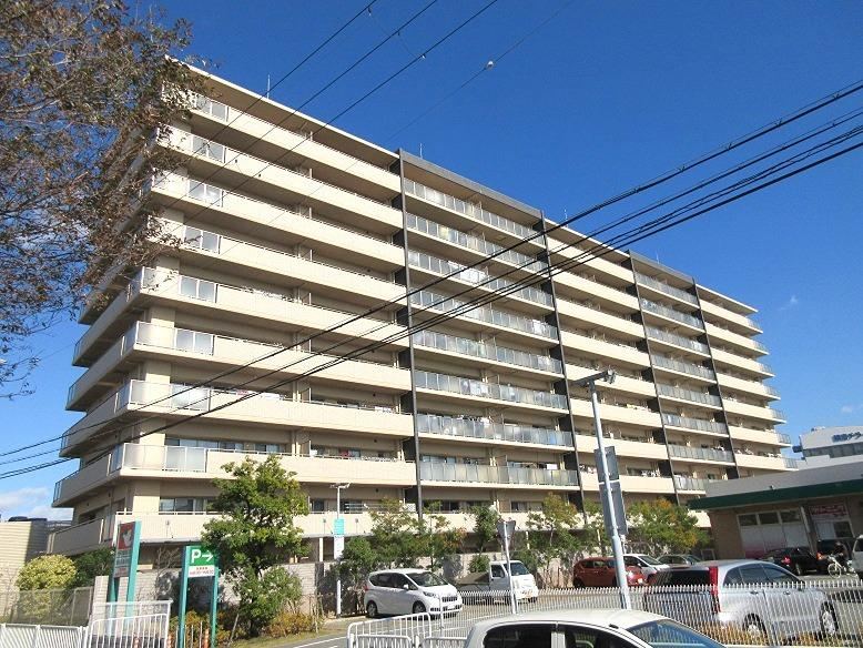 3LDK+S apartment in Amagasaki, Hyogo - Photo 1
