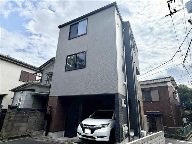 3LDK house in Edogawa Ward, Tokyo - Photo 1
