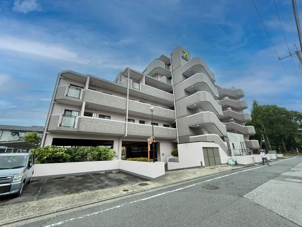 3LDK apartment in Matsudo, Chiba - Photo 1