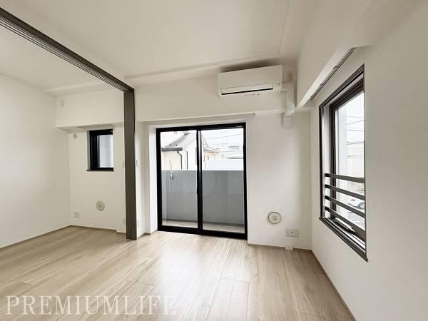 1LDK apartment in Shinjuku Ward, Tokyo - Photo 1