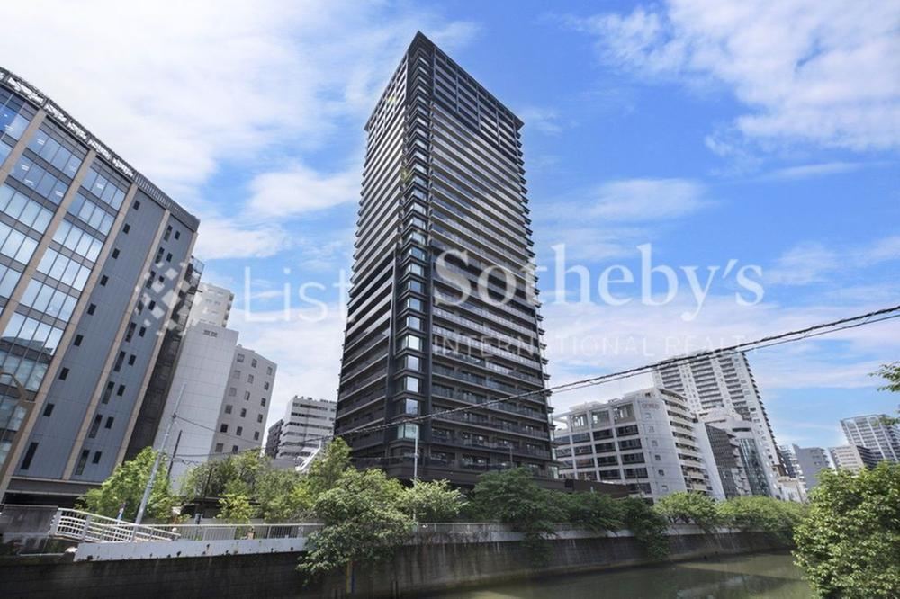 3LDK apartment in Shinagawa Ward, Tokyo - Photo 1