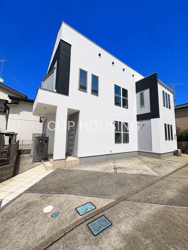 3LDK house in Ebina, Kanagawa - Photo 1