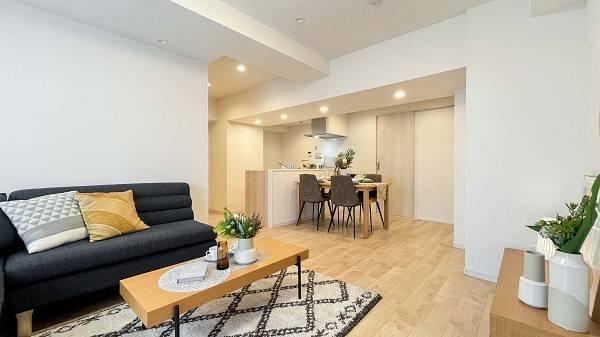 2LDK+S apartment in Arakawa Ward, Tokyo - Photo 1