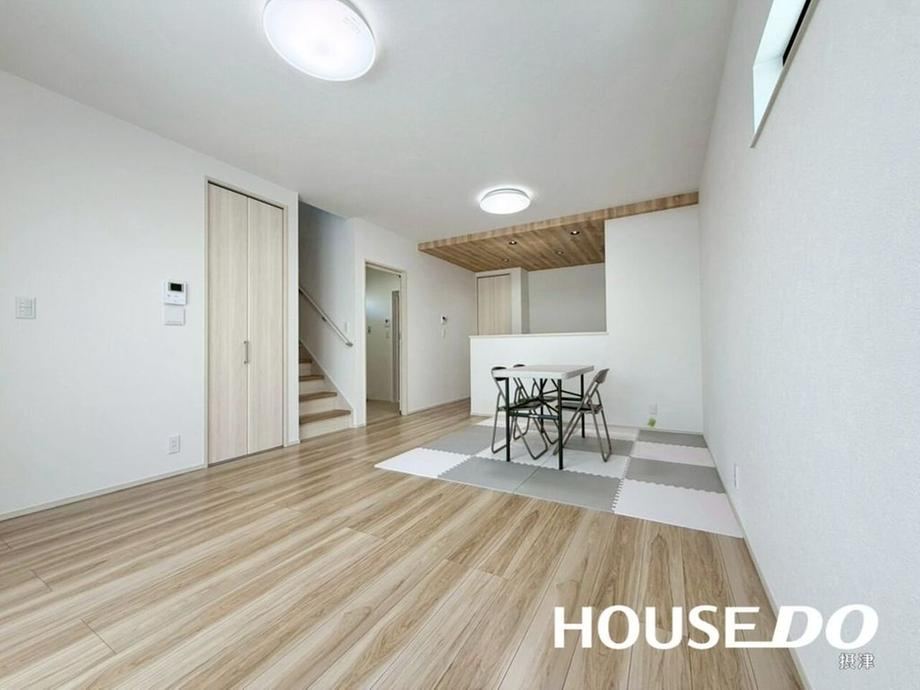 3LDK house in Settsu, Osaka - Photo 1