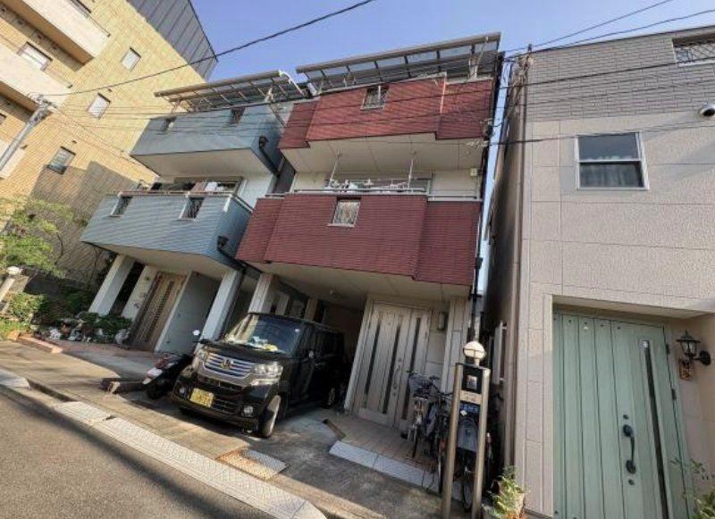 4LDK house in Asahi Ward, Osaka - Photo 1