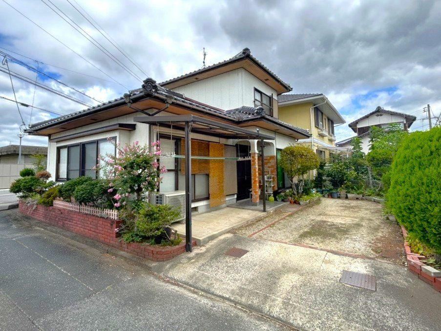 4LDK house in Yamaguchi, Yamaguchi - Photo 1