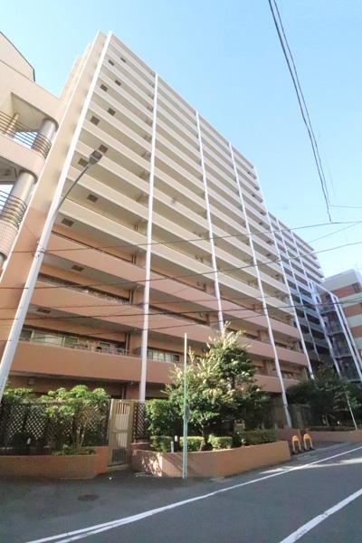 2LDK apartment in Fujisawa, Kanagawa - Photo 1