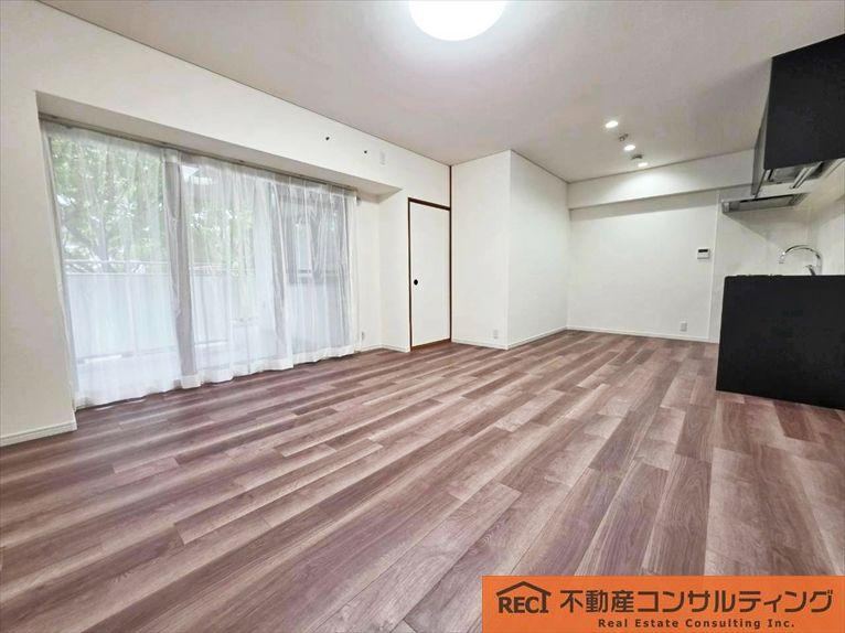 3LDK apartment in Higashinada Ward, Kobe, Hyogo - Photo 1