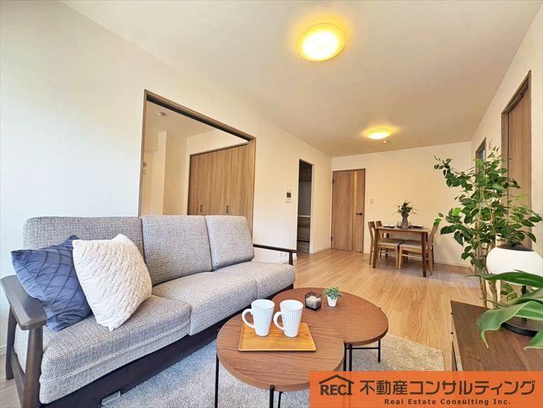 3LDK apartment in Higashinada Ward, Kobe, Hyogo - Photo 1