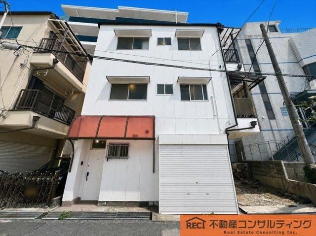 3K house in Higashinada Ward, Kobe, Hyogo - Photo 1