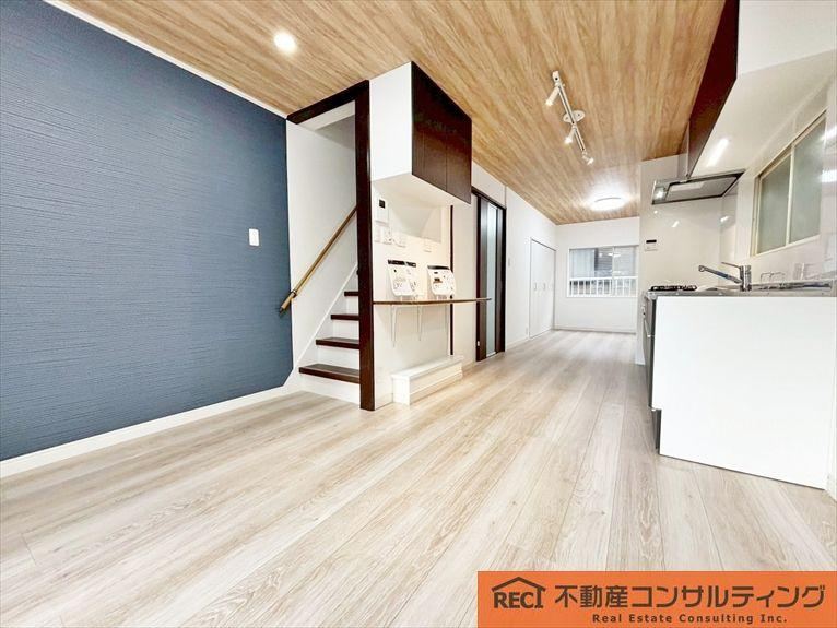 3LDK house in Higashinada Ward, Kobe, Hyogo - Photo 1