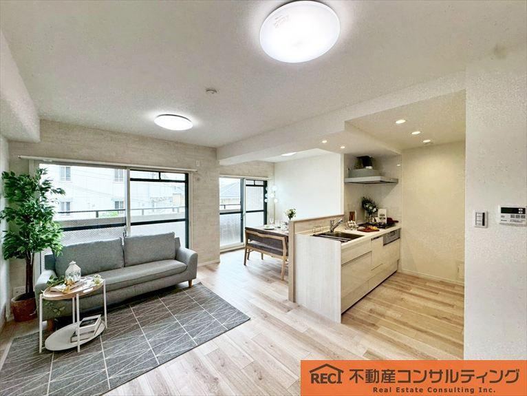 2LDK apartment in Higashinada Ward, Kobe, Hyogo - Photo 1