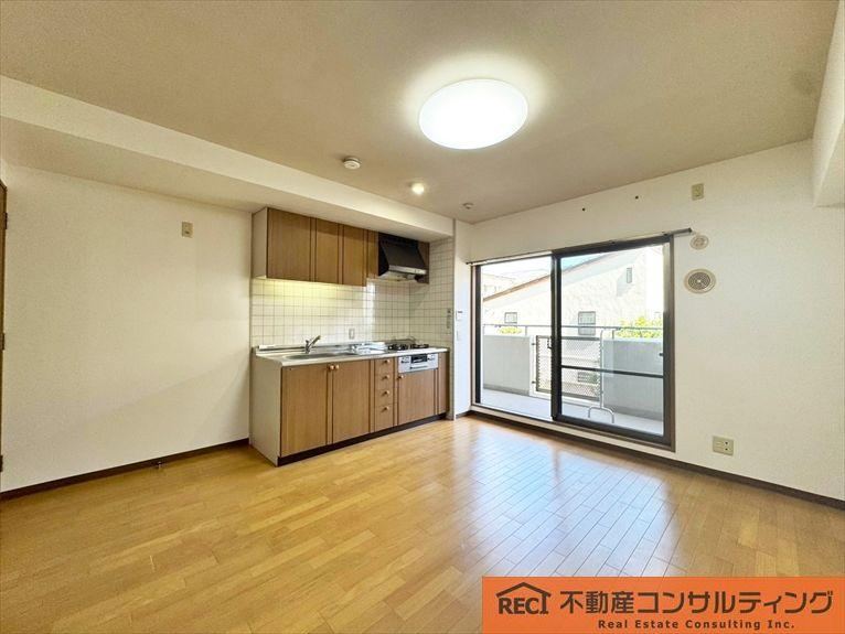 1LDK apartment in Nishinomiya, Hyogo - Photo 1