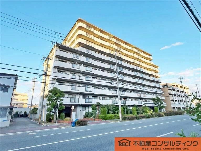 3LDK apartment in Nishinomiya, Hyogo - Photo 1