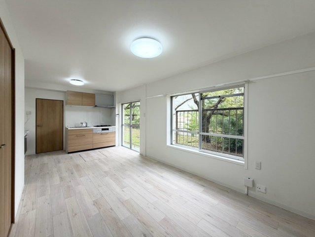 2LDK apartment in Inagi, Tokyo - Photo 1