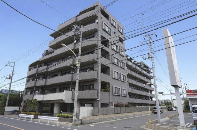 4LDK apartment in Niiza, Saitama - Photo 1
