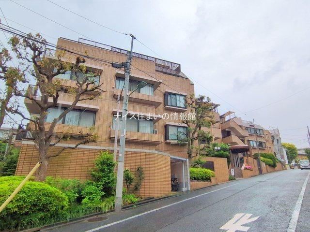 2LDK apartment in Ota Ward, Tokyo - Photo 1
