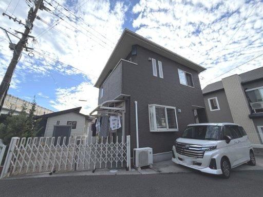 3LDK house in Moji Ward, Kitakyushu, Fukuoka - Photo 1