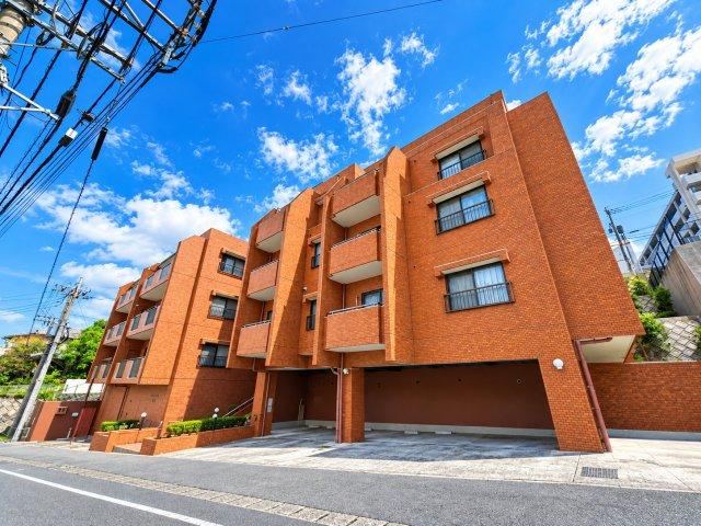 3LDK apartment in Chuo Ward, Fukuoka - Photo 1