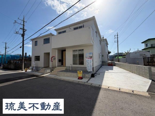 4LDK house in Itoman, Okinawa - Photo 1