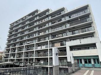 3LDK apartment in Nishi Ward