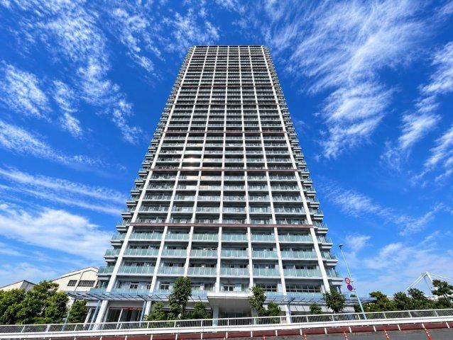 2LDK apartment in Minato Ward, Tokyo - Photo 1