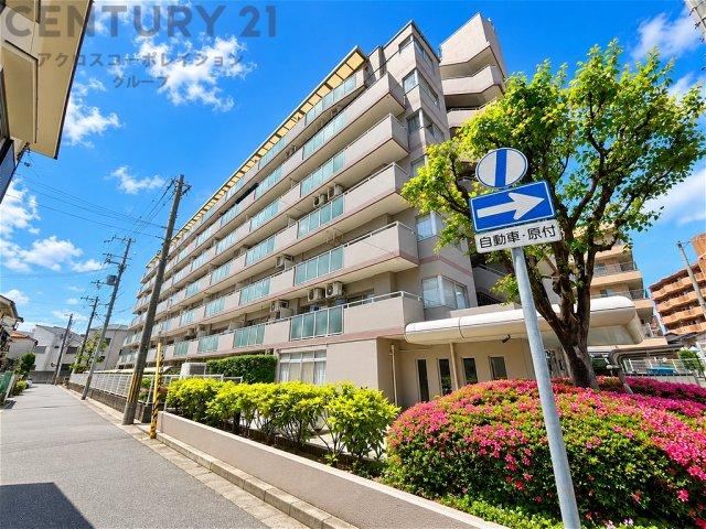 2LDK apartment in Amagasaki, Hyogo - Photo 1