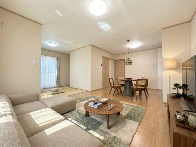 4LDK house in Totsuka Ward, Yokohama, Kanagawa - Photo 1