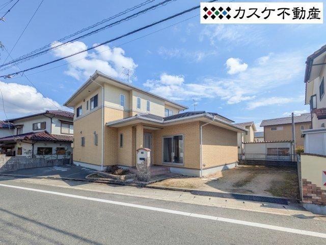 5LDK house in Kita Ward, Okayama - Photo 1