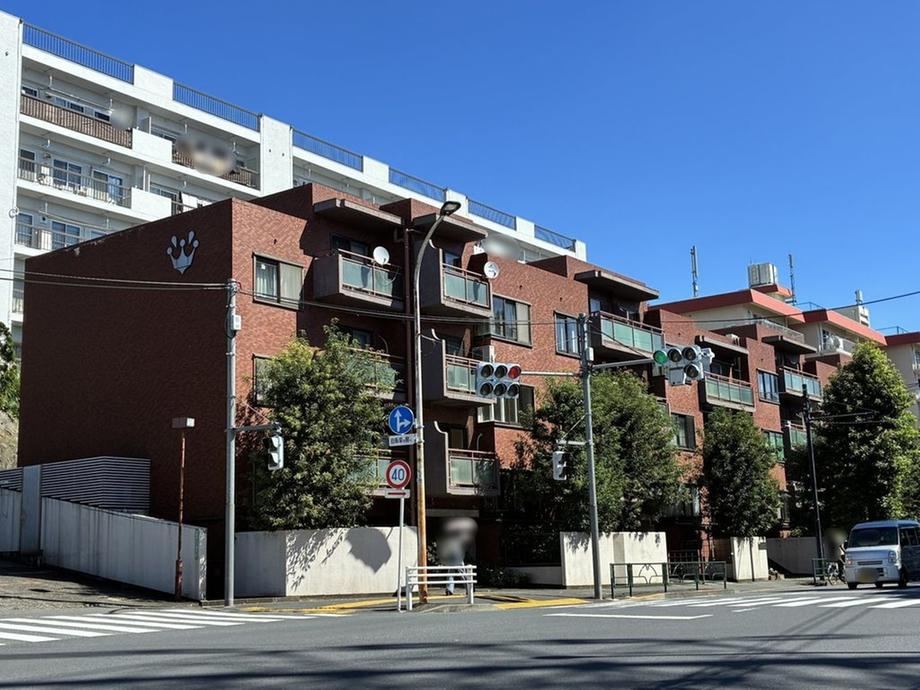 4DK apartment in Setagaya Ward, Tokyo - Photo 1