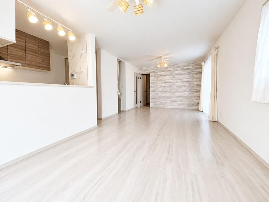 4LDK house in Yokosuka, Kanagawa - Photo 1
