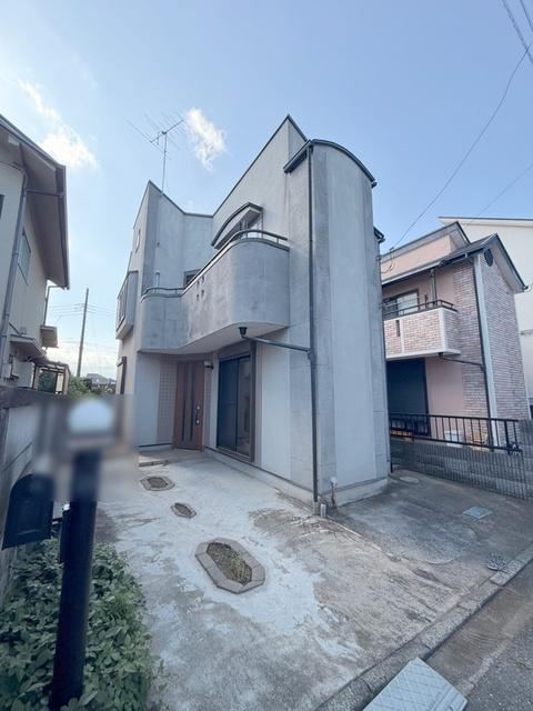 3LDK house in Komae, Tokyo - Photo 1