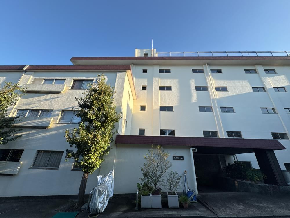 3DK apartment in Kanagawa Ward, Yokohama, Kanagawa - Photo 1