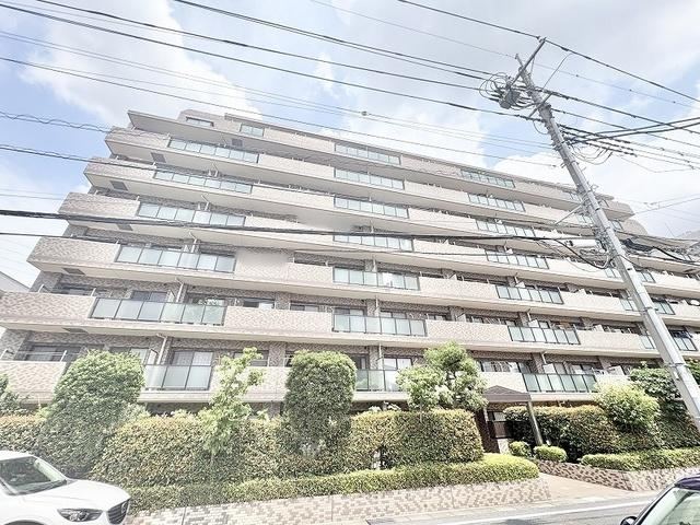 3LDK apartment in Koshigaya, Saitama - Photo 1