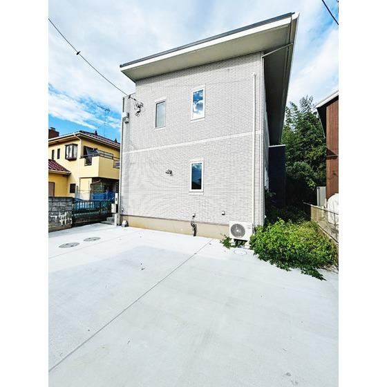 4LDK house in Yachiyo, Chiba - Photo 1