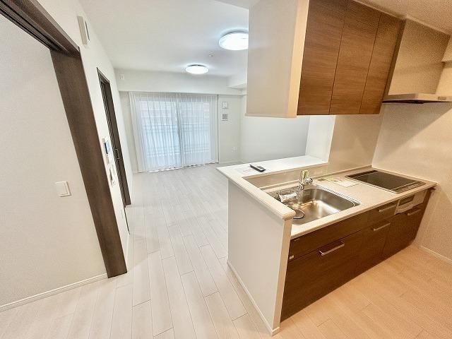 2LDK apartment in Suita, Osaka - Photo 1