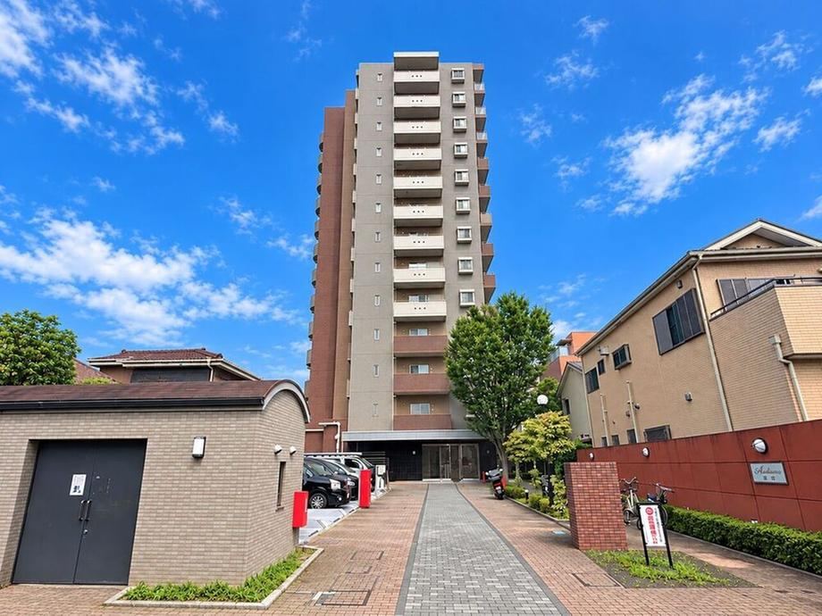 3LDK apartment in Kawaguchi, Saitama - Photo 1