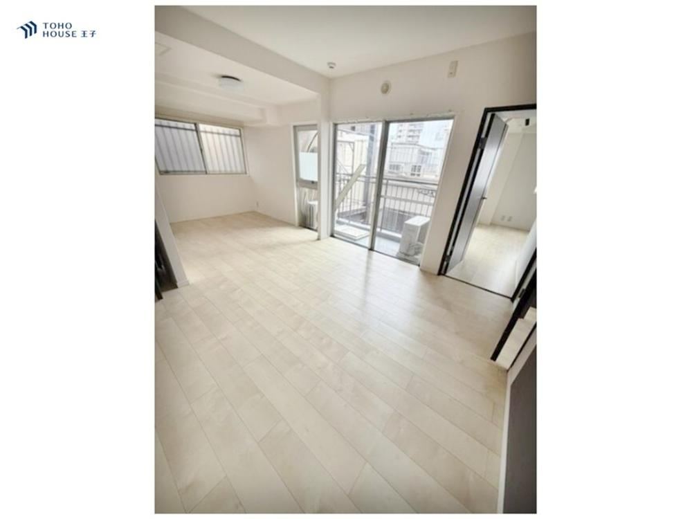 2LDK apartment in Katsushika Ward, Tokyo - Photo 1
