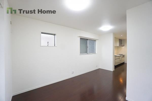 3LDK house in Higashinada Ward, Kobe, Hyogo - Photo 1
