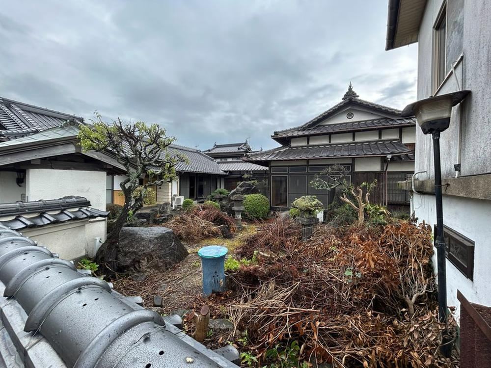 6LDK house in Yukuhashi, Fukuoka - Photo 1
