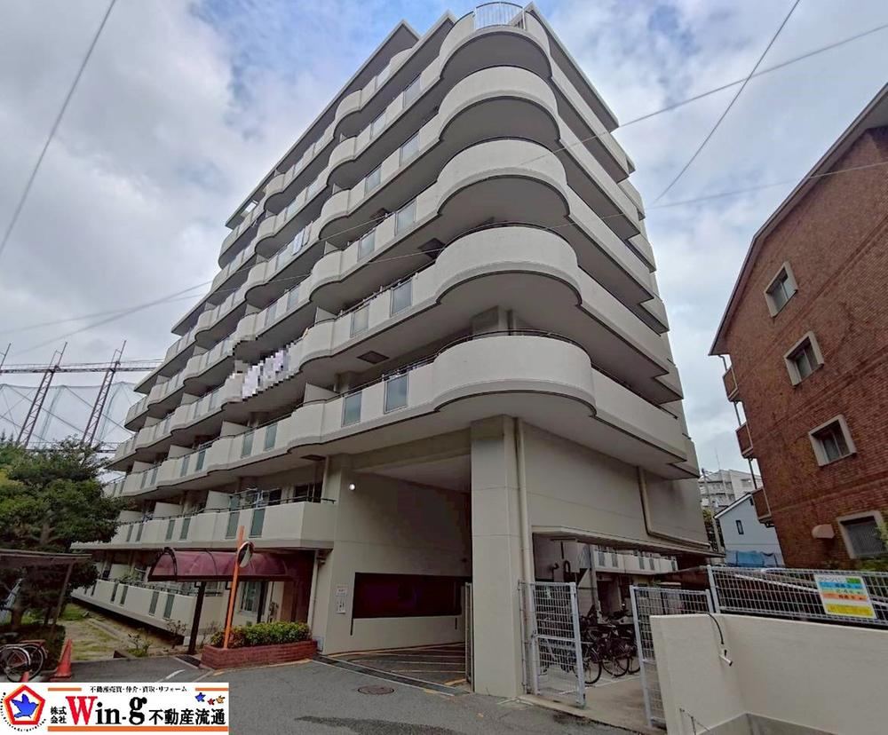 3LDK apartment in Tarumi Ward, Kobe, Hyogo - Photo 1