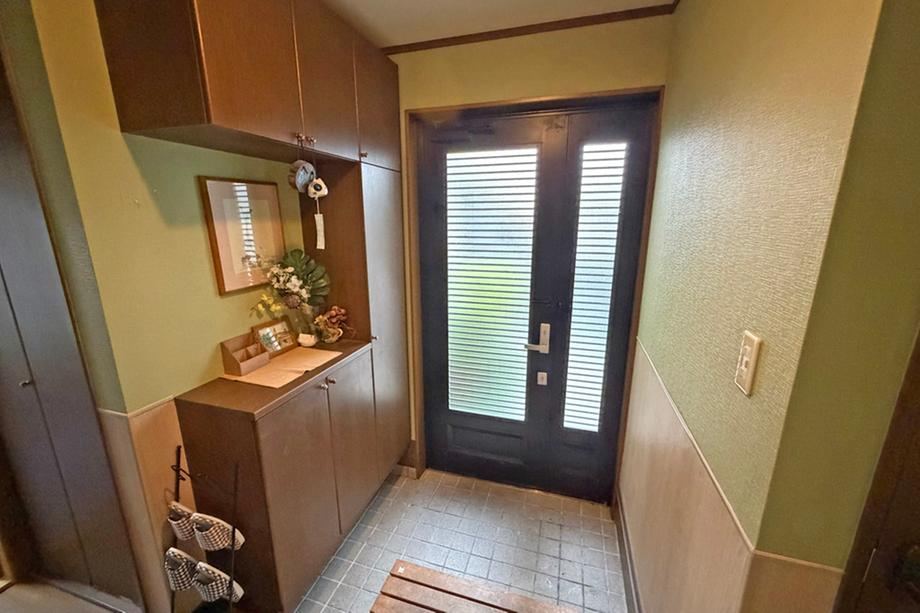 5LDK house in Itami, Hyogo - Photo 1
