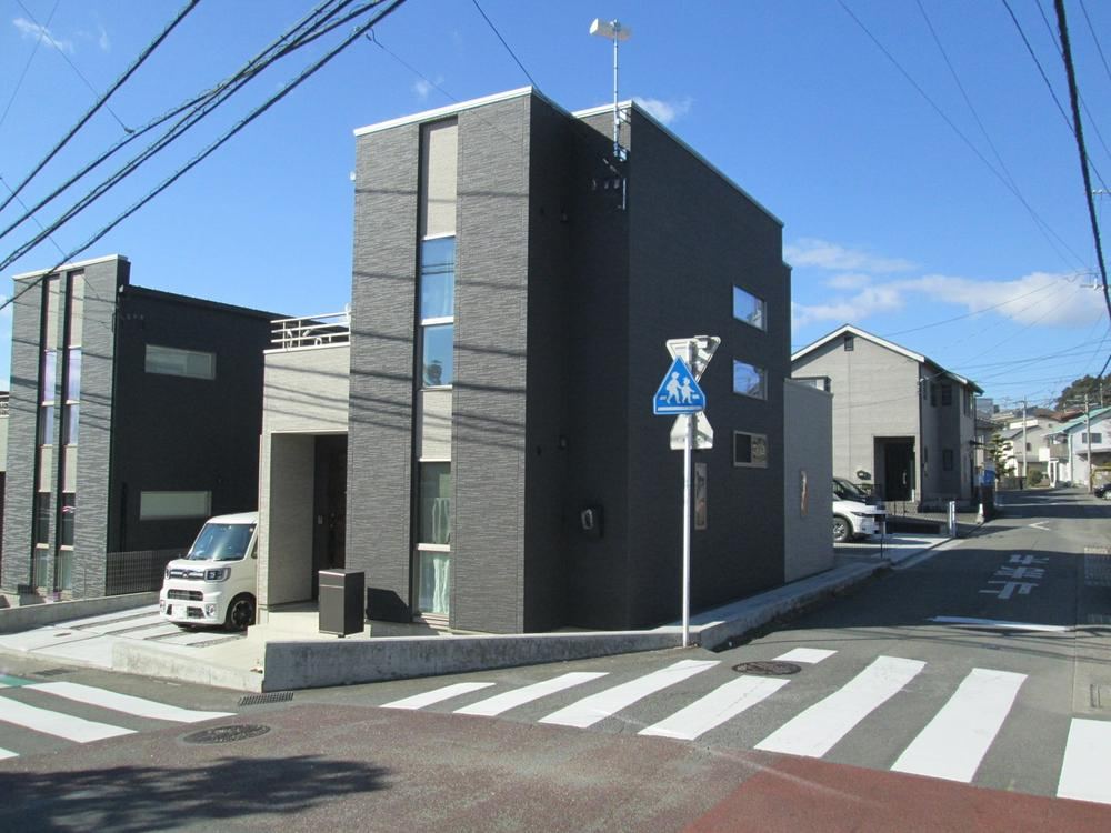 4LDK house in Fuji, Shizuoka - Photo 1