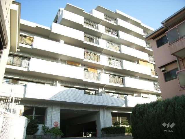 3LDK apartment in Toyonaka, Osaka - Photo 1