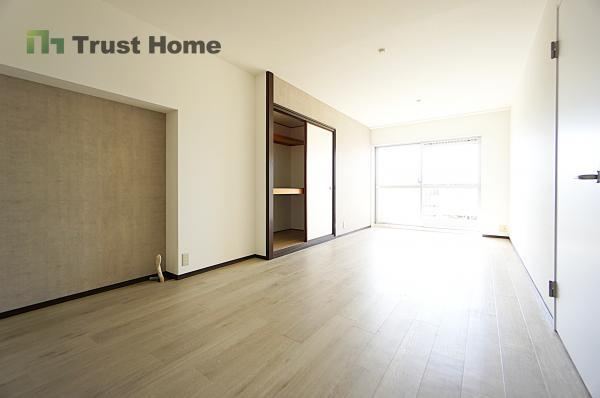 3LDK apartment in Nishinomiya, Hyogo - Photo 1