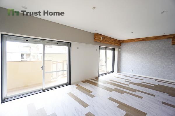 4LDK apartment in Ashiya, Hyogo - Photo 1