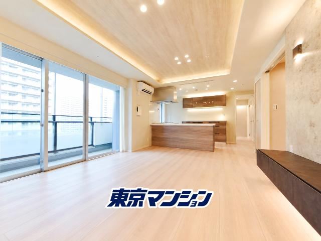 2LDK apartment in Minato Ward, Tokyo - Photo 1