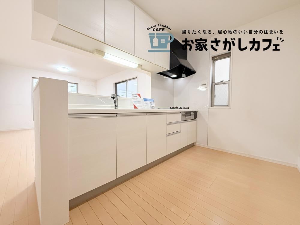 4LDK house in Nagata Ward, Kobe, Hyogo - Photo 1