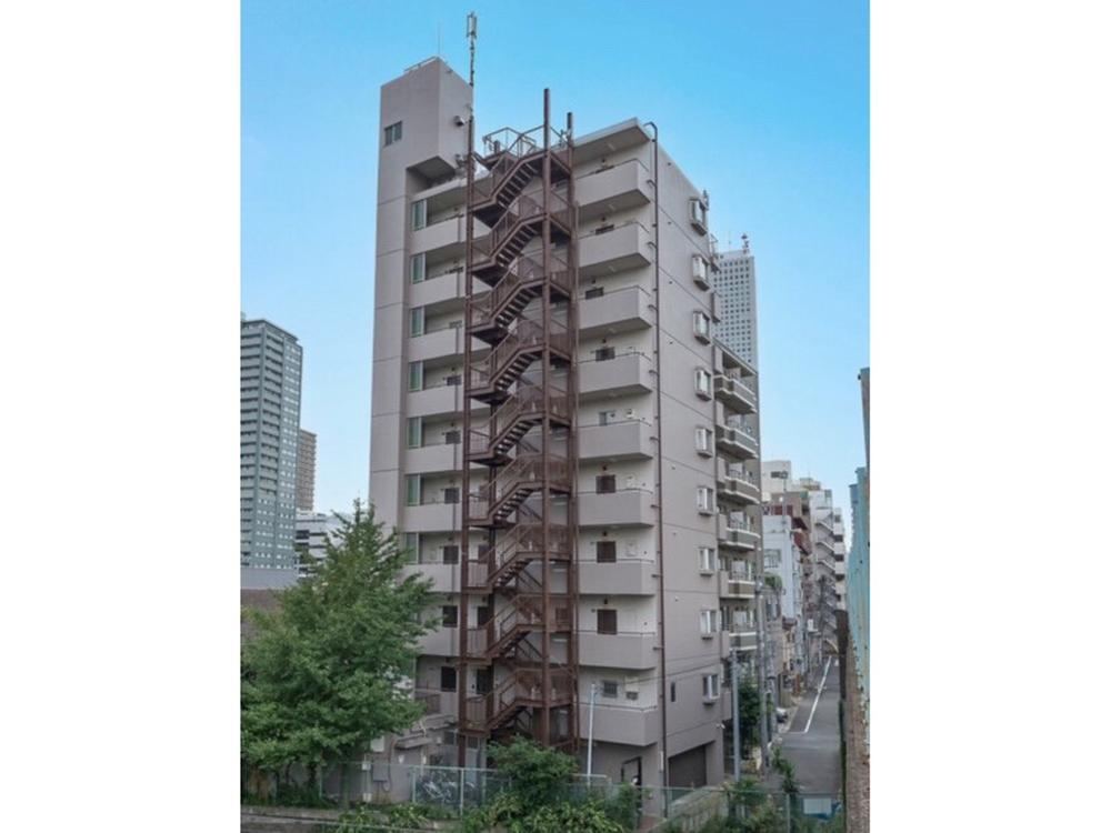 2LDK apartment in Toshima Ward, Tokyo - Photo 1