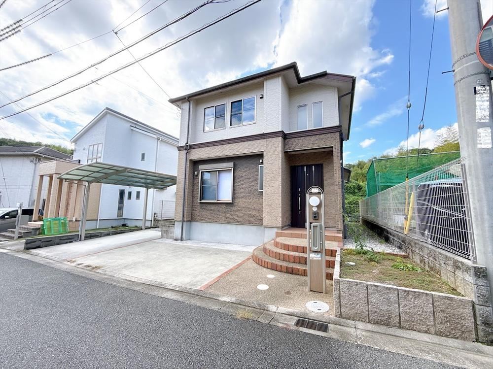 4LDK house in Ikoma, Nara - Photo 1